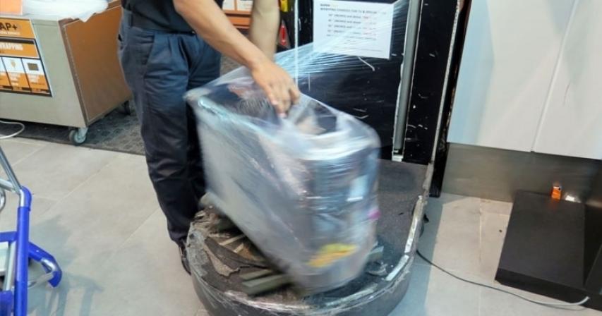 After criticism, Pakistan withdraws mandatory baggage wrapping policy