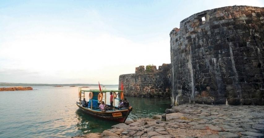 Delve into the peace and serenity of Sindhudurg