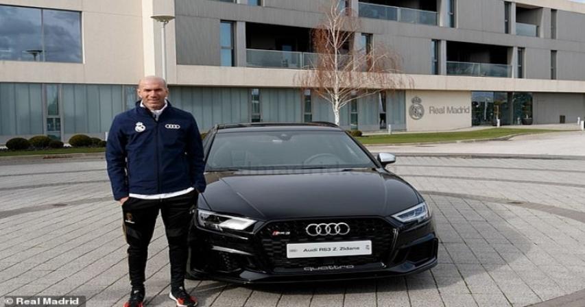 Christmas comes early for Real Madrid's first-team squad thanks to club sponsor Audi!