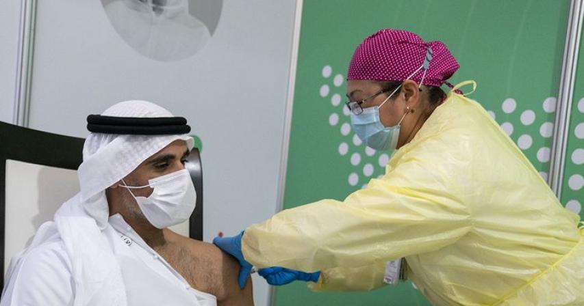 Frontline workers in Abu Dhabi begin receiving COVID-19 vaccine