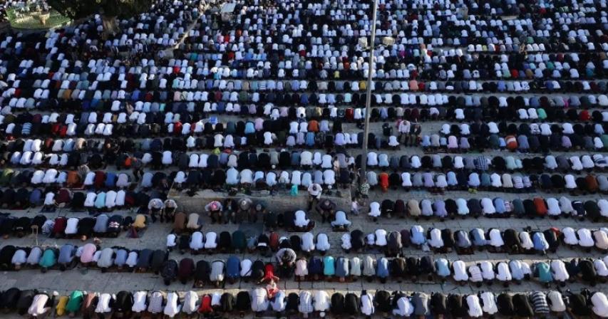 Thousands of UAE worshippers perform Eid Al Adha prayers