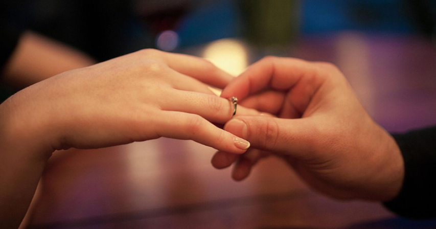 Dh20 engagement ring debate