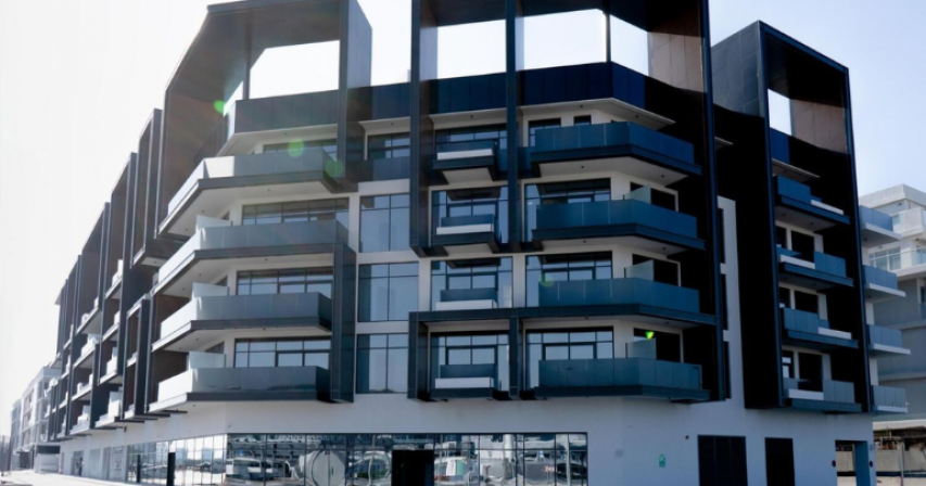 Alphabeta Properties M77 online auction