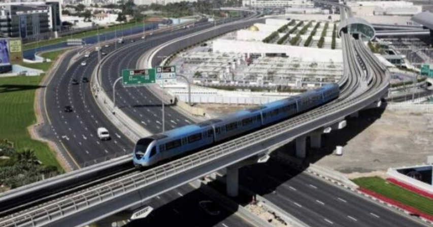  Dubai Metro 