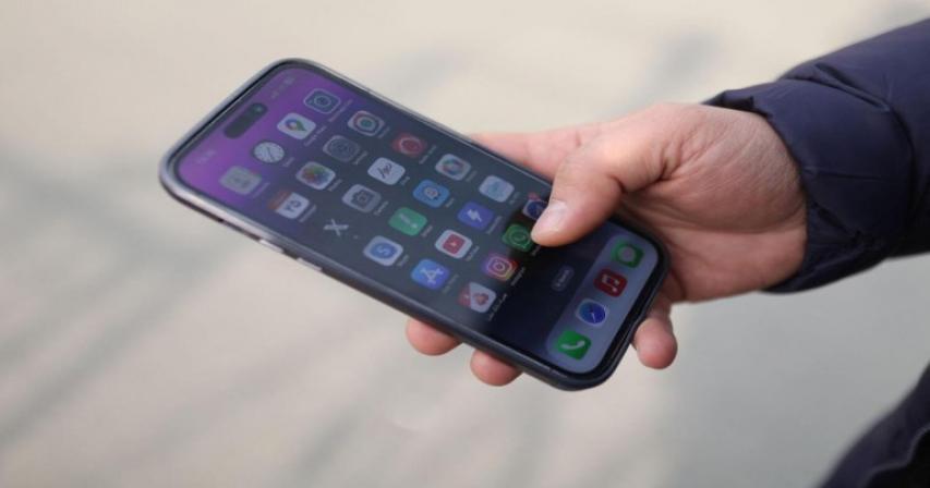 uae-residents-favourite-app-revealed-some-spend-up-to-12-hours-a-day-on-it
