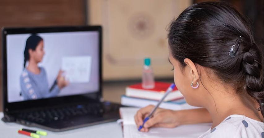 uae-announces-distance-learning-for-public-school-students-during-ramadan 
