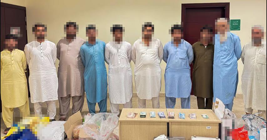 dubai-police-arrest-10-street-vendors-for-selling-food-without-licence-during-ramadan
