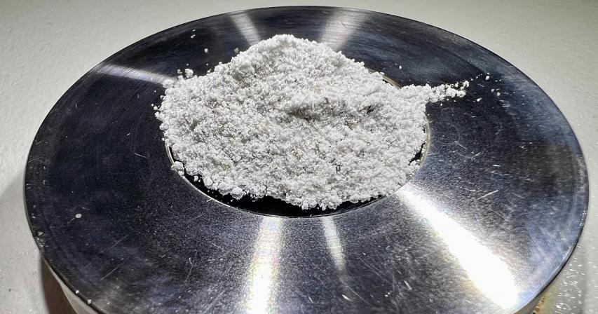 piece-of-moon-in-uae-researchers-create-simulated-lunar-dust-to-support-exploration