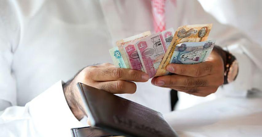 Some UAE banks still set minimum salary requirement of Dh5,000 for personal loans
