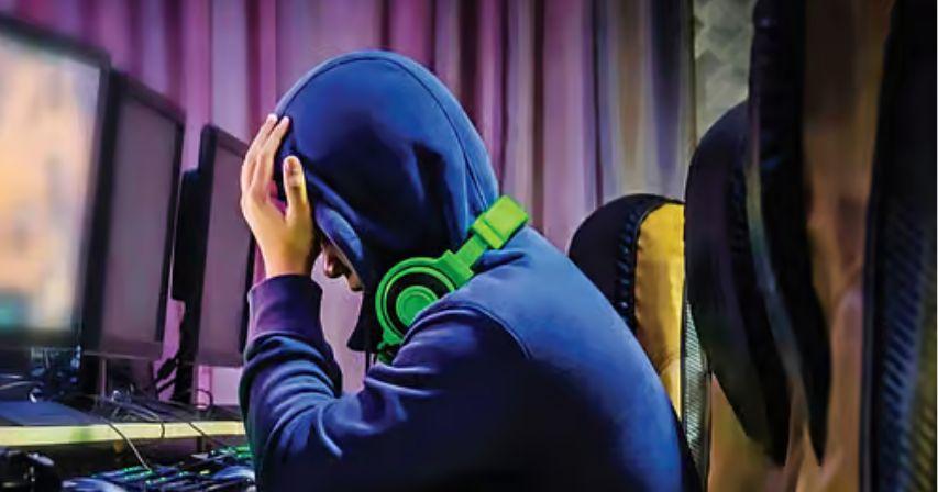 Kids’ screen time surges during war, raising anxiety levels