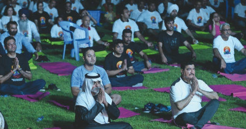 Thousands come together to mark yoga day in Abu Dhabi