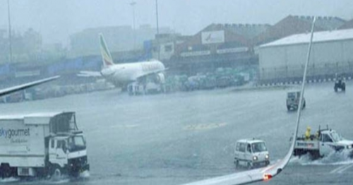 Passengers stranded as Dubai-Mumbai flights delayed