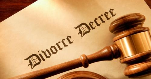 Wife in UAE seeks divorce because the husband loves her a lot, doesn't argue with her