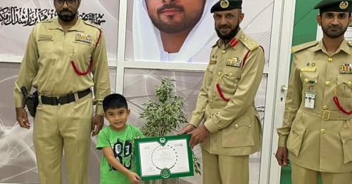 Dubai Police honours 5-year-old Filipino for returning Dh4,000 lost cash Dubai Police honours 5-year-old Filipino for returning Dh4,000 lost cash