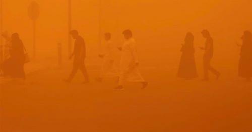 Dust storm blankets Kuwait; flights rescheduled