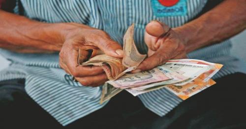 Indian rupee at 22.9 per UAE dirham amid volatility trends ahead of US election