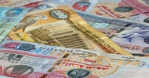 Tips, taxi fare: When do UAE residents mostly use cash?