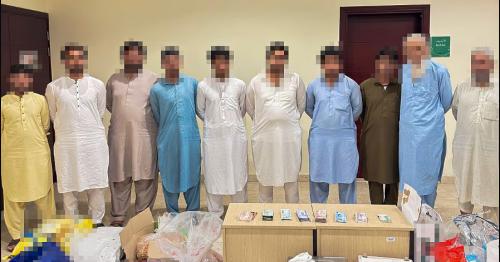 Dubai Police arrest 10 street vendors for selling food without licence during Ramadan