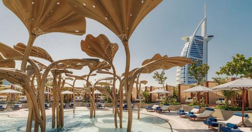 New 7-star hotel in Dubai? Marsa Al Arab beyond conventional classifications