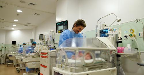 UAE: Baby born at 23 weeks fights odds, goes home after twin dies 10 days post delivery